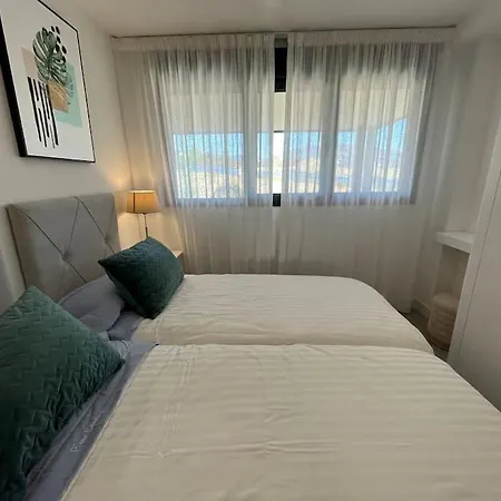 3 Bed With Sea Views Apartment