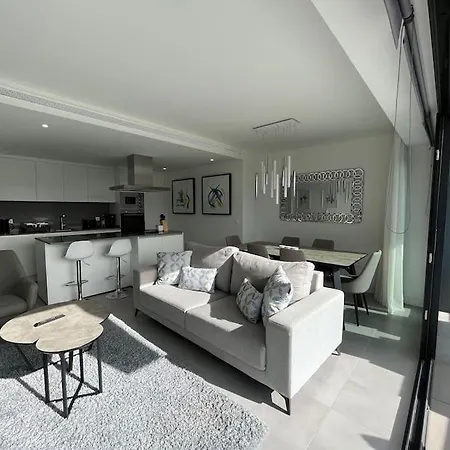 3 Bed With Sea Views Apartment *